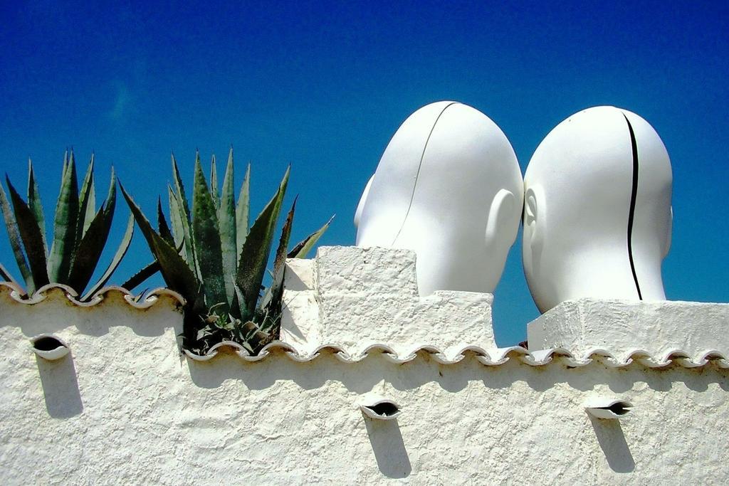 Apartamentos En La Rectoria De Regencos Exterior photo